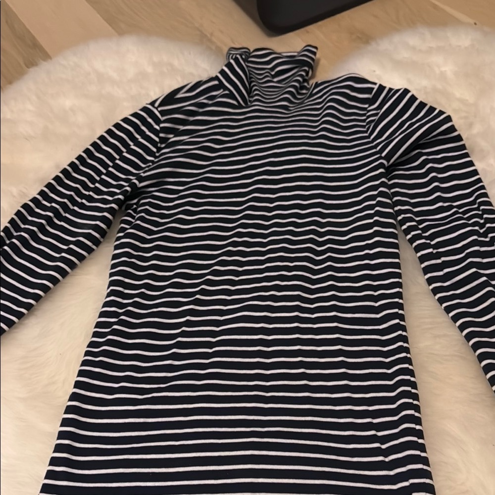 Black and White Striped Turtleneck Long Sleeve Top AS-IS